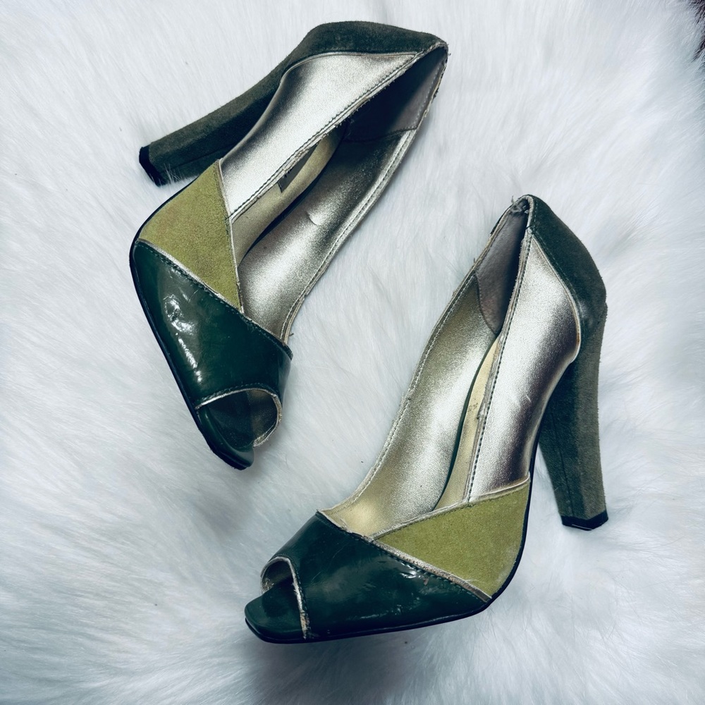 Steve Madden | Green Color Block Heels